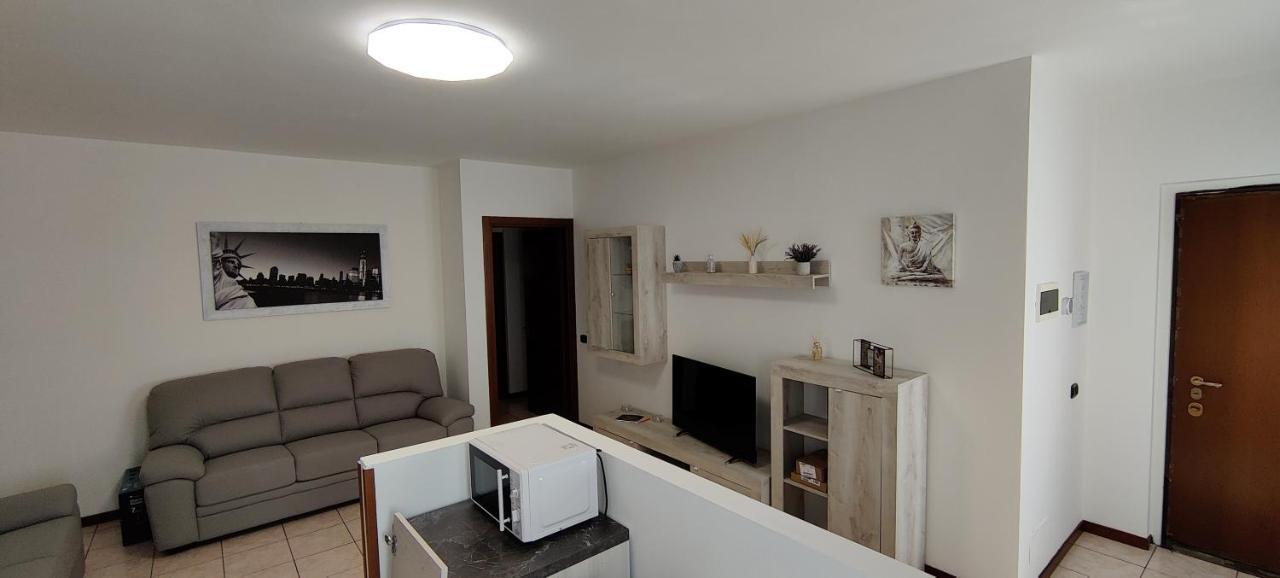 La Casa Ciarlasca Lacchiarella Екстер'єр фото